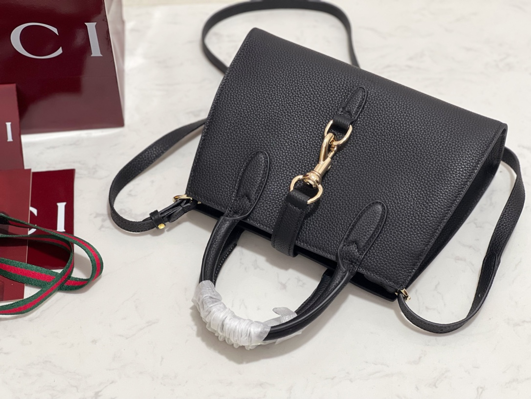 7180539a3e9dc2a94cb56c3a619ec58f_1720601591_2446.jpg 7180539a3e9dc2a94cb56c3a619ec58f_1720601591_2446.jpg