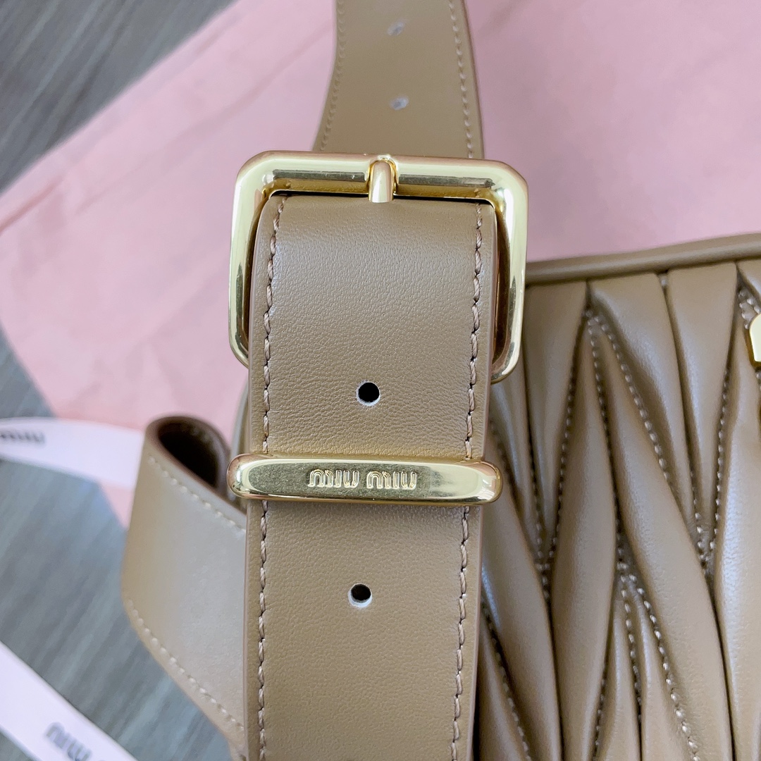 dce831415a21e2e25b9711052733cb3e_1728620373_0733.jpg dce831415a21e2e25b9711052733cb3e_1728620373_0733.jpg