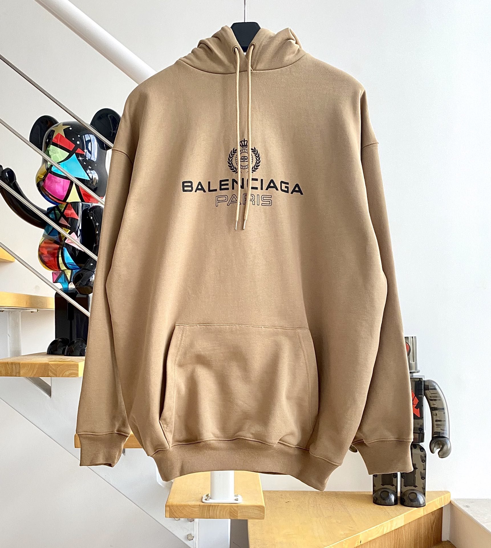 [계단집] 발렌시아가 파리스 후드티 카키색 balenciaga
