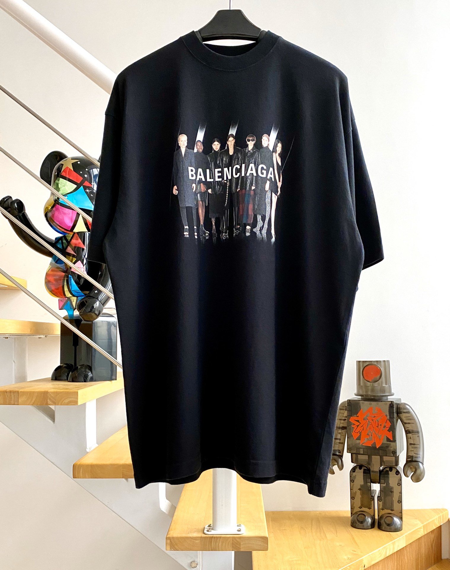 [계단집] 발렌시아가 아트워크 반팔 티셔츠 블랙 balenciaga