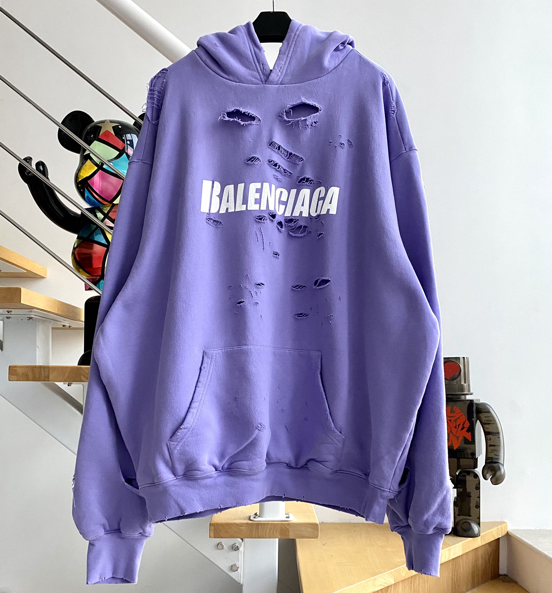 [계단집] 발렌시아가 흰색 모노그램 대미지 후드티 라이트 퍼플 balenciaga