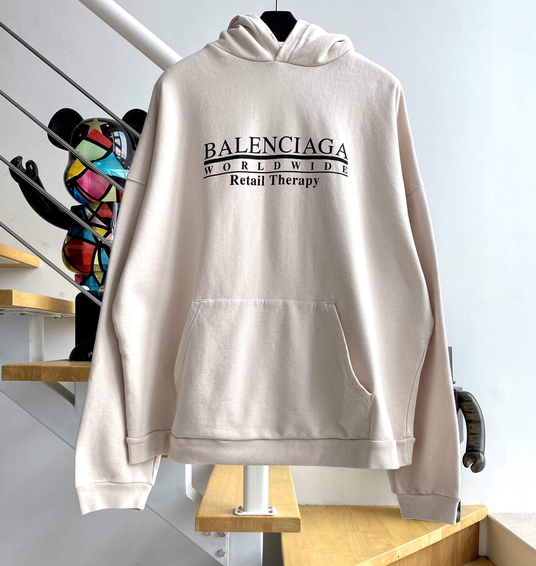 [계단집] 발렌시아가 검정 모노그램 후드티 라이트 베이지 balenciaga