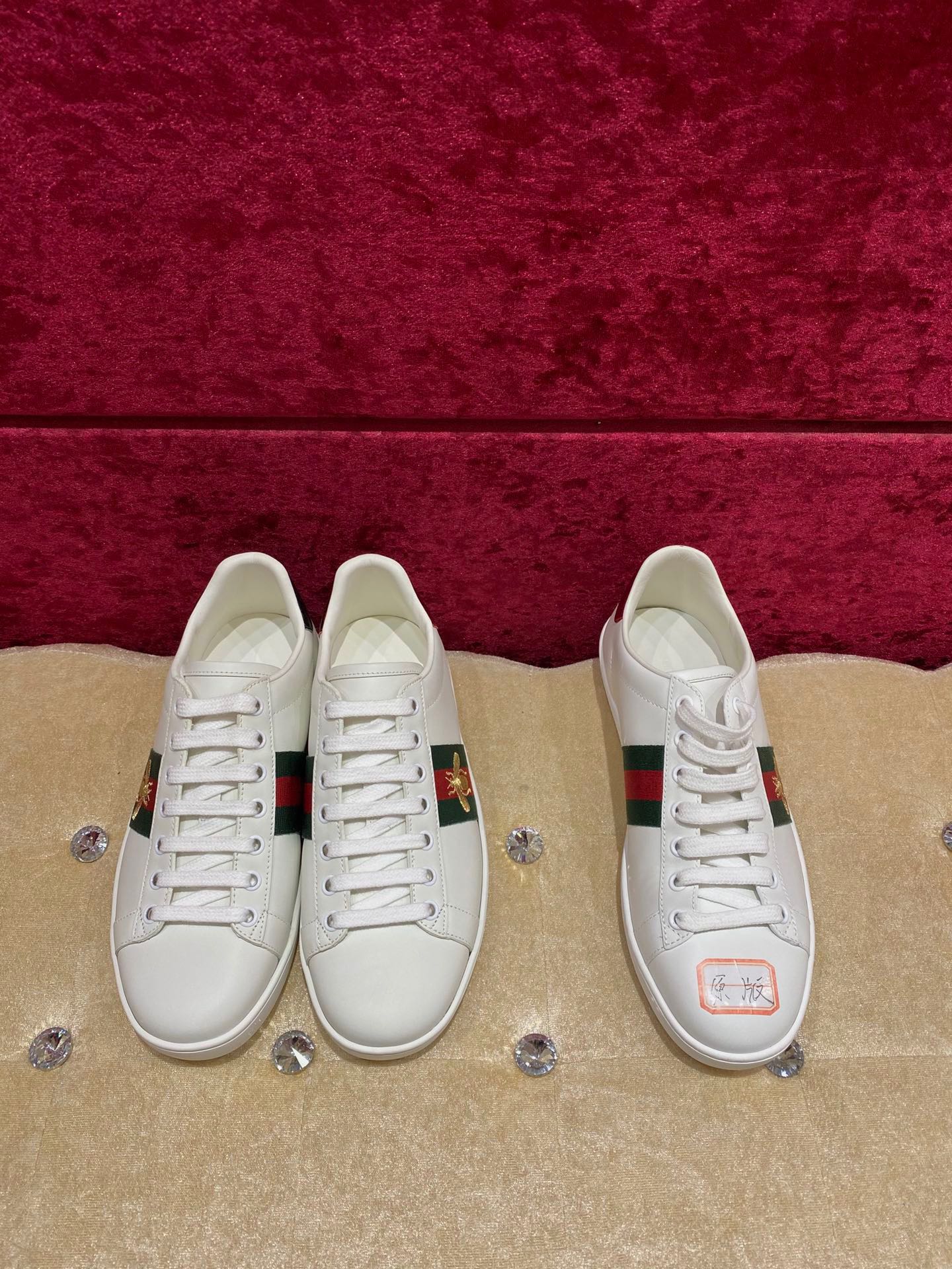 [A1] 구찌 레더 김색 꿀벌 자수 스니커즈 Gucci