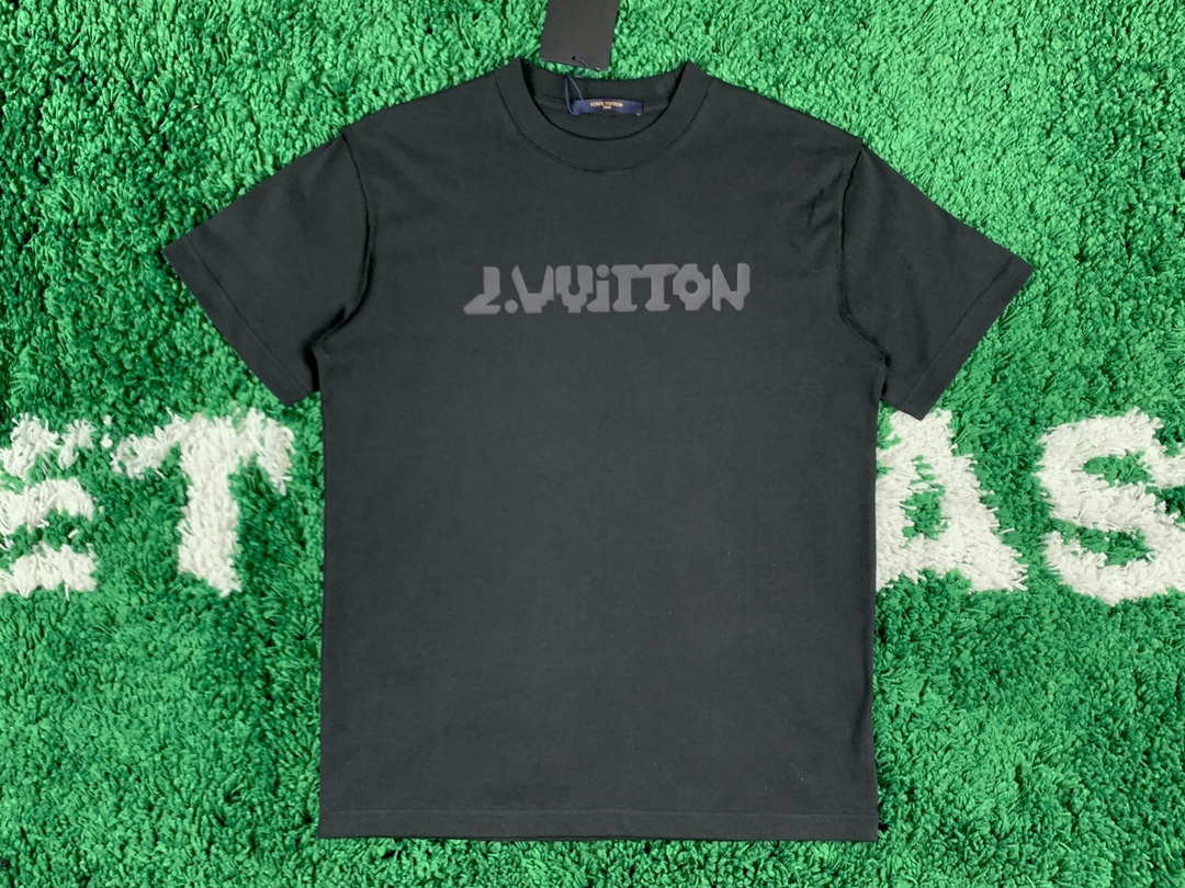 [잔디집2] 루이비통 온감 변색 레터링 반팔티 LOUIS VUITTON