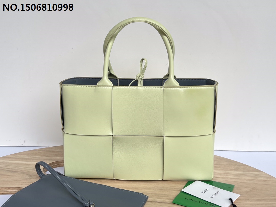 징 보테가베네타 스몰 아르코 토트 백 30*20*11.5cm 652867 5컬러 