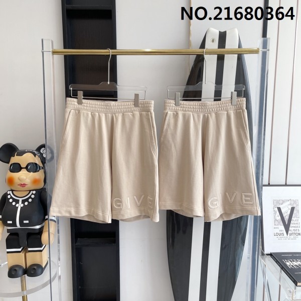 V공장 지방시 왼쪽 모노그램 자수...