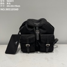 black frame 공장 프라다 파우치가 달린 리나일론 백팩 1BZ811 30*32*15 