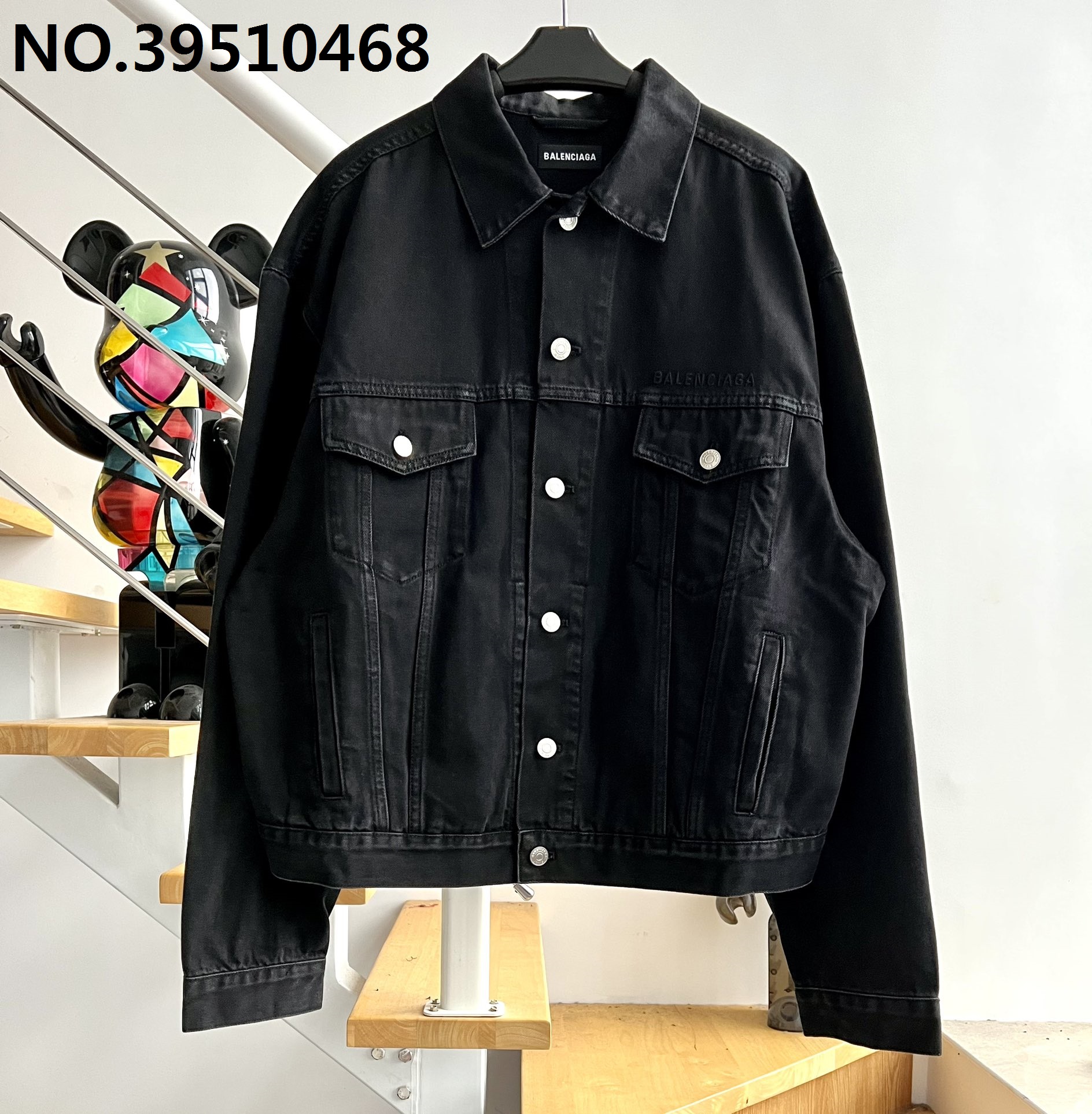 [계단집] 발렌시아가 모노그램 자수 단색 데님 자켓 블랙 balenciaga