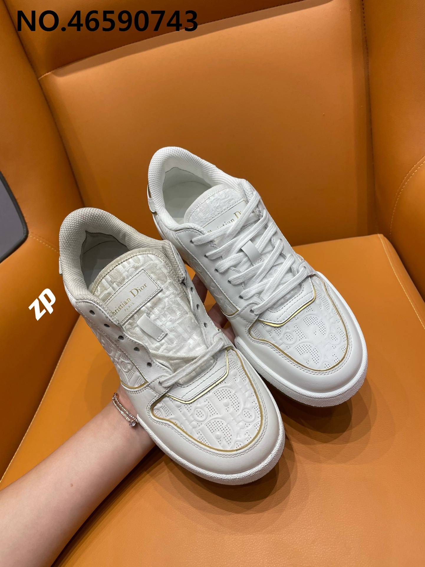 [A1] 디올 골드 가죽 이음 스니커즈 화이트 Dior