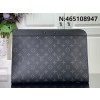 [88factory] 루이비통 포쉐트 주르 모노그램 이클립스 M82074 35*25*2.8cm 