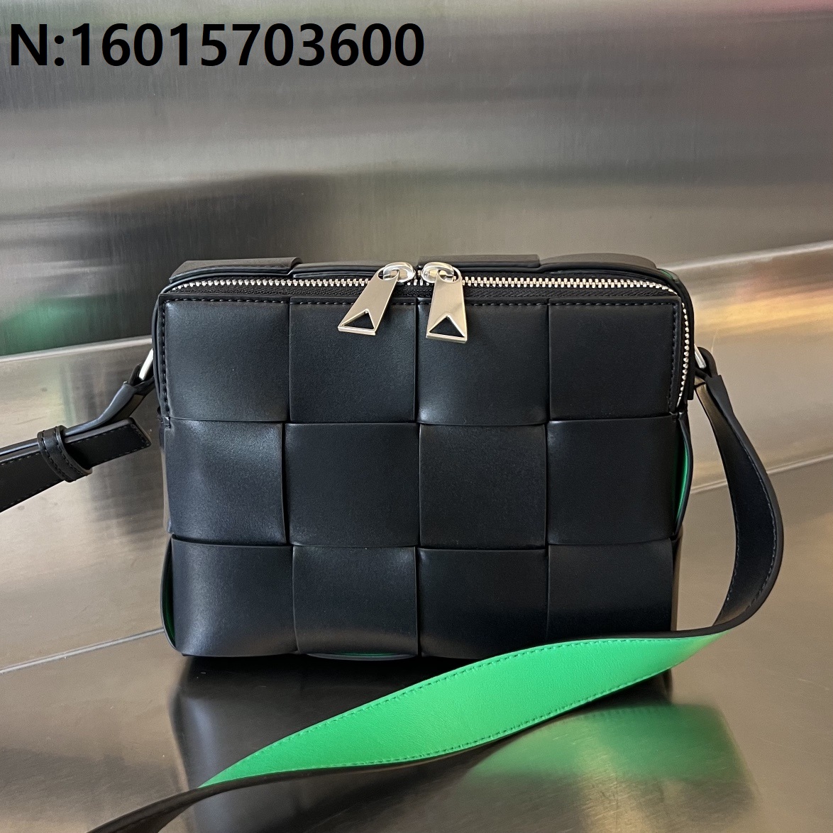 징 팩토리 보테가베네타 카세트 카메라 백 730027 3컬러 20*15*5cm 