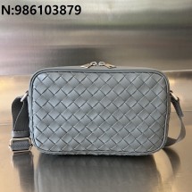 징 팩토리 보테가베네타 스몰 인트레치아토 카메라 백 710048 2컬러 24.5*15*6cm