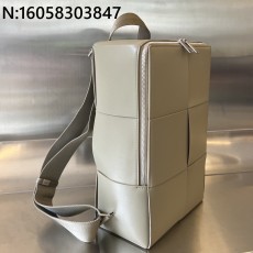 징 팩토리 보테가베네타 아르코 백...