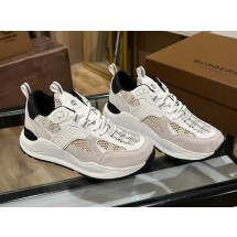 동관 버버리 커플 모노그램 TB 러닝 스니커즈 라이트 그레이 burberry