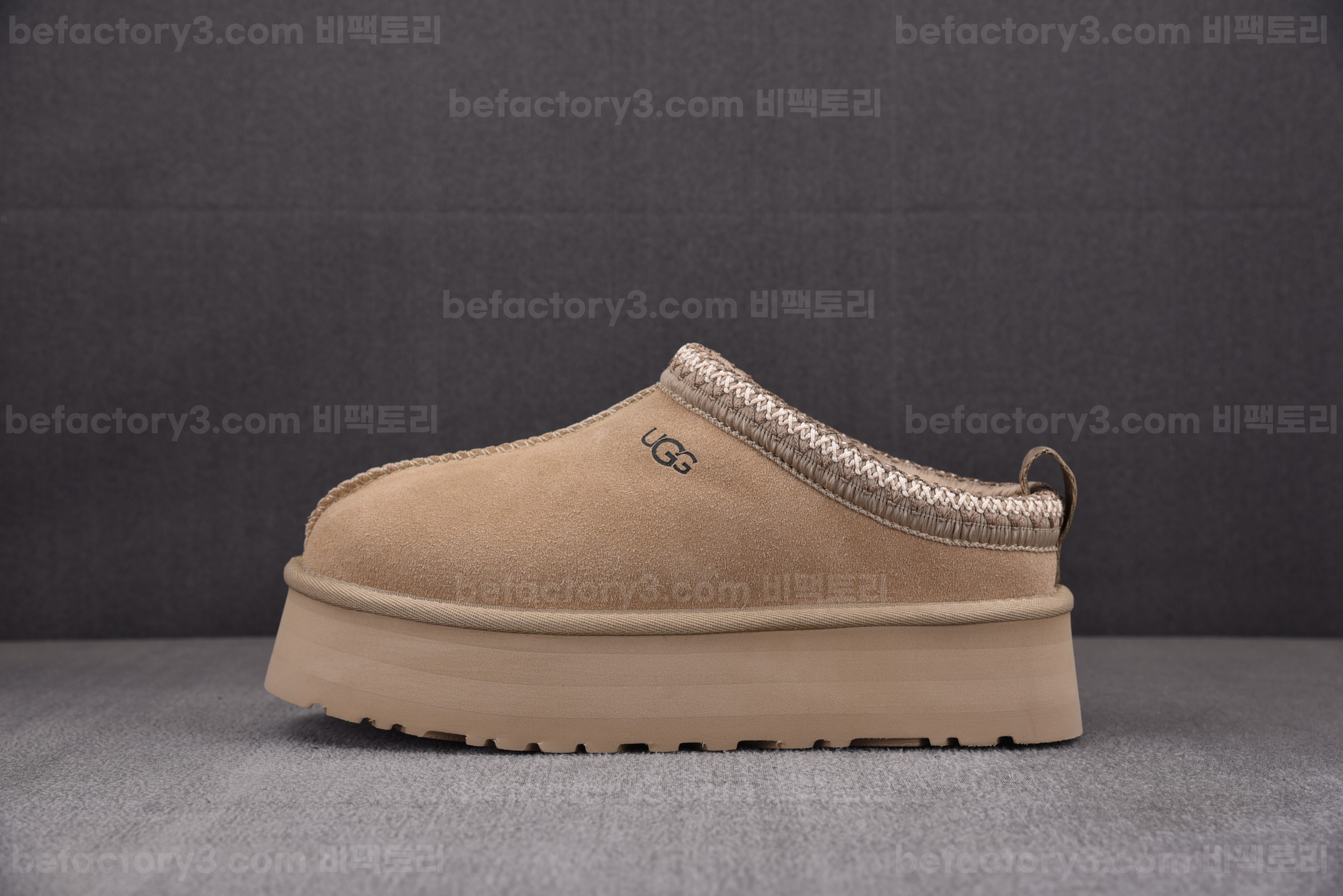 [UGG] 어그 타즈 베이지 UGG
