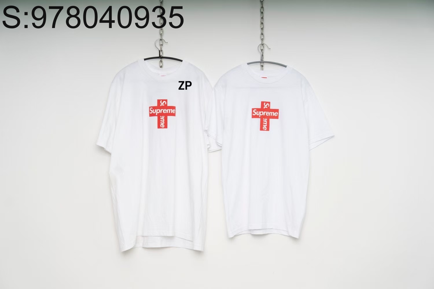 [사슬공장] 슈프림 위크17 모노그램 십자가 반팔티 화이트