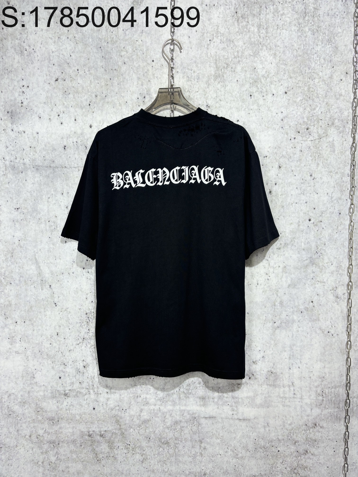 [사슬공장] 발렌시아가 뒷면 범어 모노그램 대미지 반팔티 블랙 balenciaga