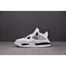 Air Jordan 4 Retro...