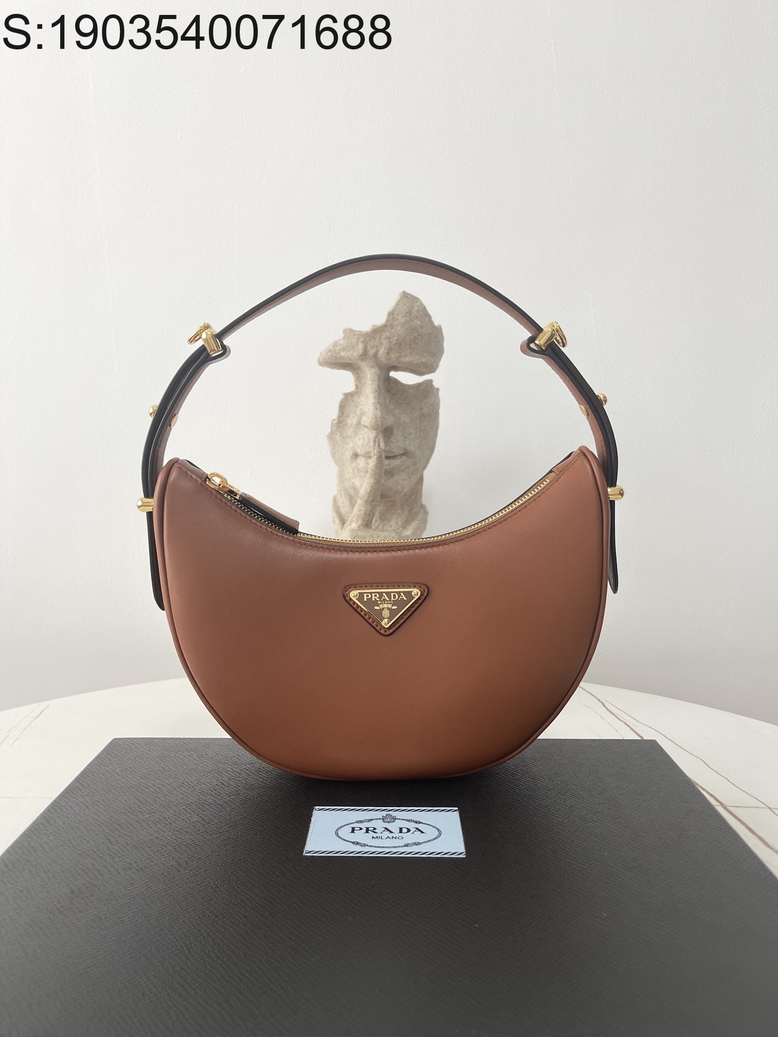 black frame 공장 프라다 아르케 스몰 가죽 숄더백 1BC194 22.5*18.5*6cm 브라운 