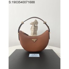 블랙프레임공장 프라다 아르케 스몰 가죽 숄더백 1BC194 22.5*18.5*6cm 브라운 