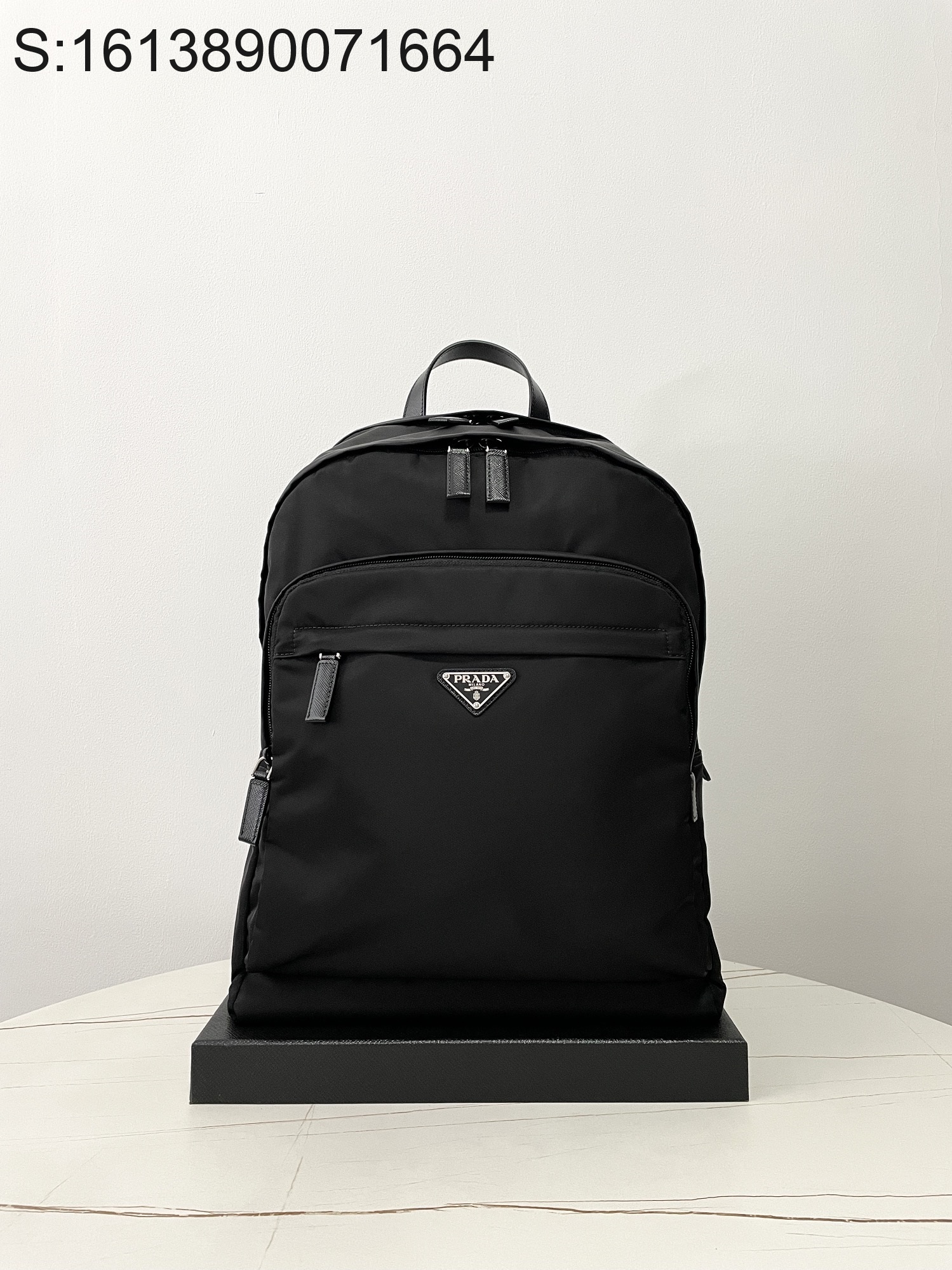 black frame 공장 프라다 리나일론 및 사피아노 가죽 백팩 블랙 2VZ048 43.5*31*20cm 