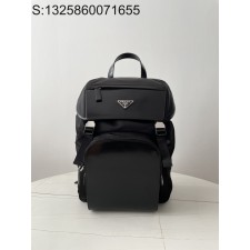 black frame 공장 프라다 리나일론 및 사피아노 가죽 백팩 블랙 2VZ135 45*27*17cm 