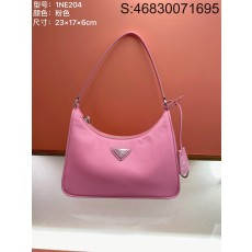 black frame 공장 프라다...