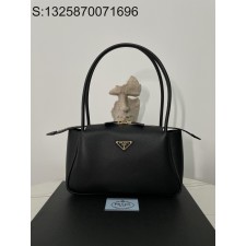 black frame 공장 프라다 달링 가죽 숄더백 1BA444 28*16*10.5cm 블랙 