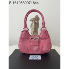 black frame 공장 프라다 문 패딩 나파 백 1BA381 7.5*22.5*16cm 핑크 