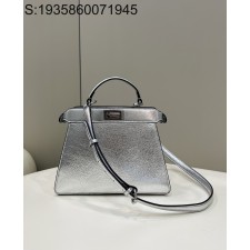 [니콜] 펜디 피카부 I See U 스몰 556 핸드 메탈 셀러리아 백 실버 27*11*20cm 