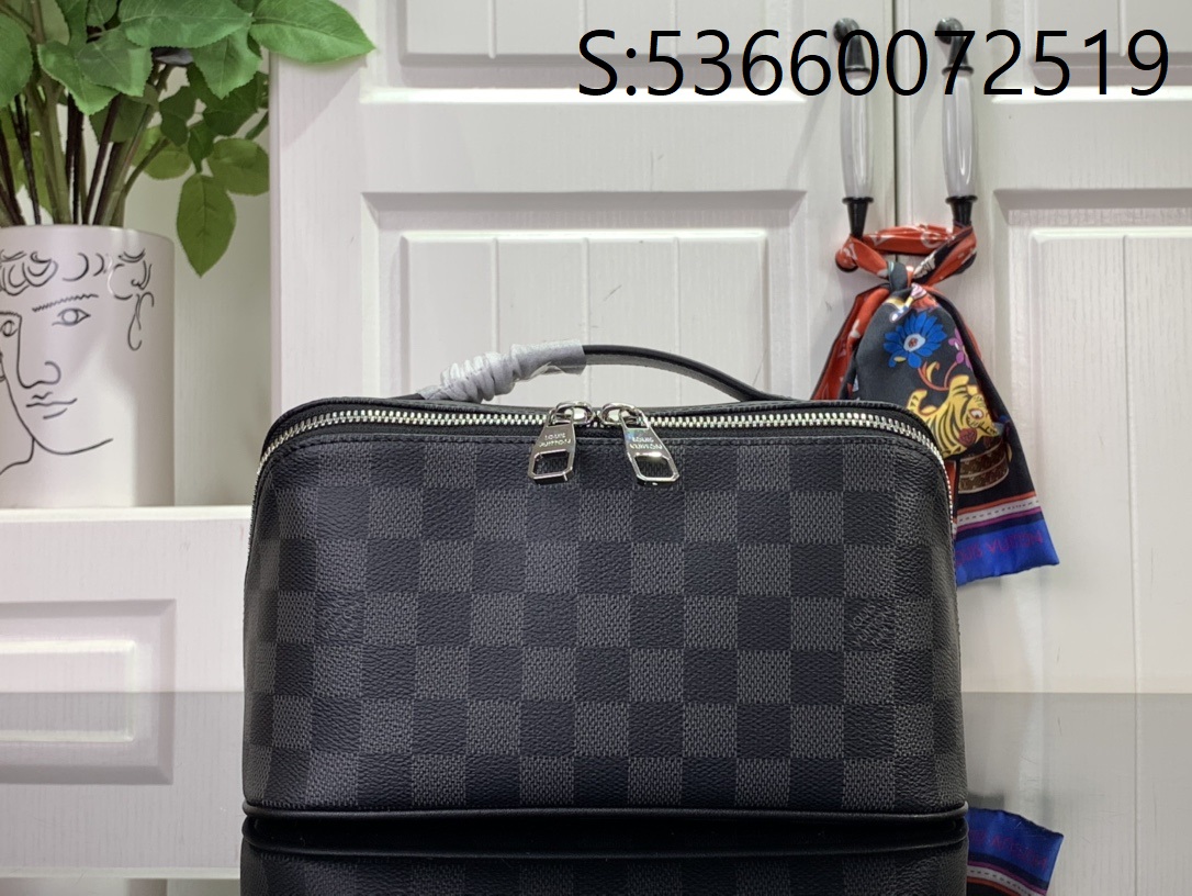 [88factory] 루이비통 토일레트리 M11750 24*13*13cm 블랙