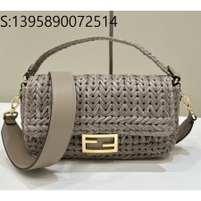 [니콜] 펜디 바게트 크로셰 백 라피아  27*6*15cm 스톤 