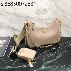black frame 공장 프라다...