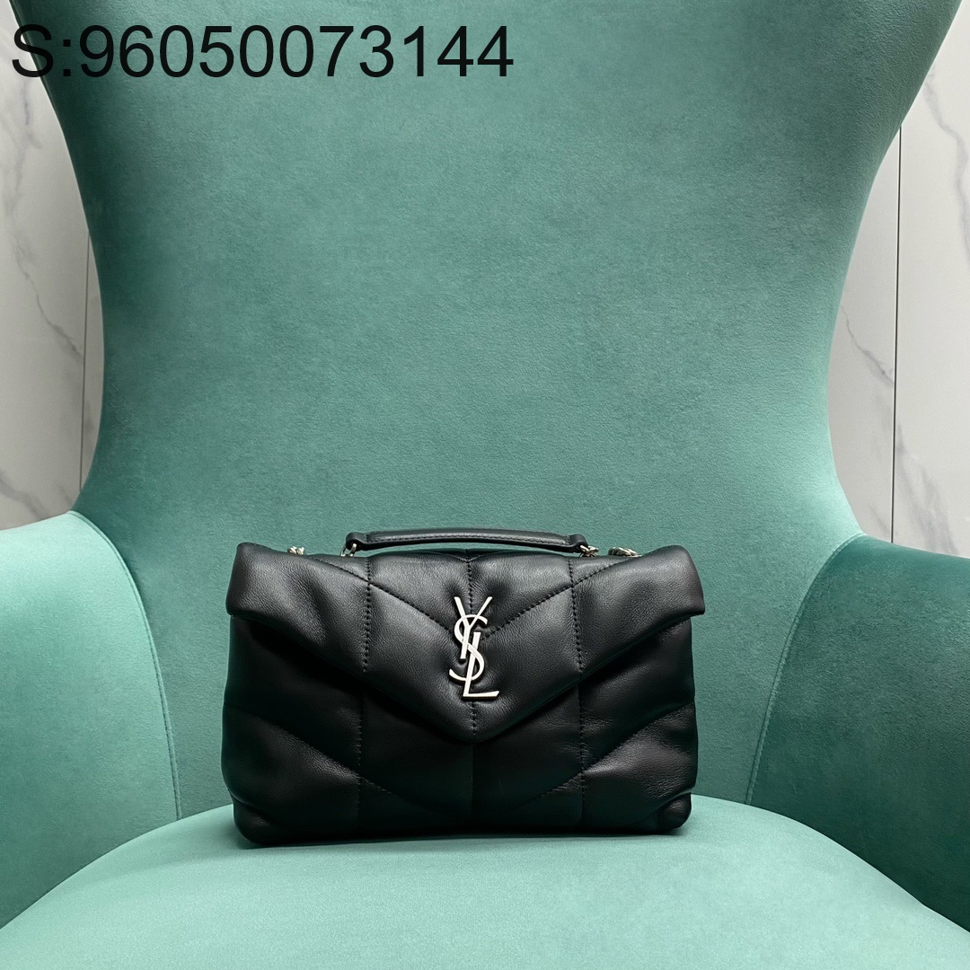 Pomegrante 생로랑 양가죽 PUFFER 토이 759337 23*8.5*15.5cm 블랙 은장 