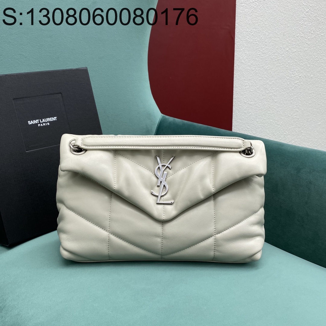 Pomegrante 생로랑 나파 퀼팅 가죽 소재 PUFFER 스몰 577476 28*11*18cm 라이트 베이지 은장 
