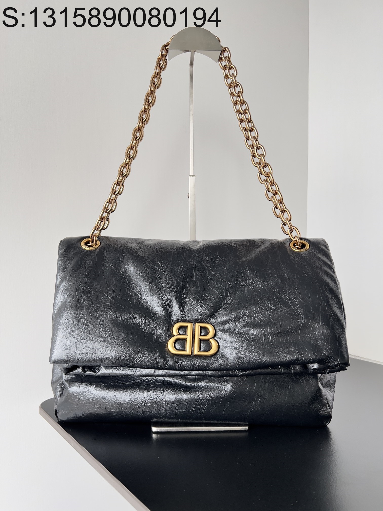 [dxg] 발렌시아가 모나코 미디엄 체인백 32.5*22*9.9cm 블랙 빈티지 골드 장식  