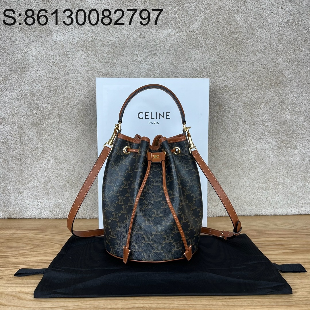 JXG 셀린느 클라라 백 트리옹프 캔버스 20*24*20cm 116882 블랙 