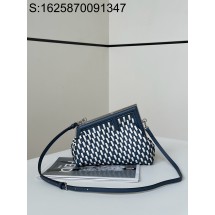 [니콜] 펜디 퍼스트 백 배색 편직 24*9*18cm 블루 