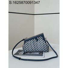 [니콜] 펜디 퍼스트 백 배색 편직 24*9*18cm 블루 