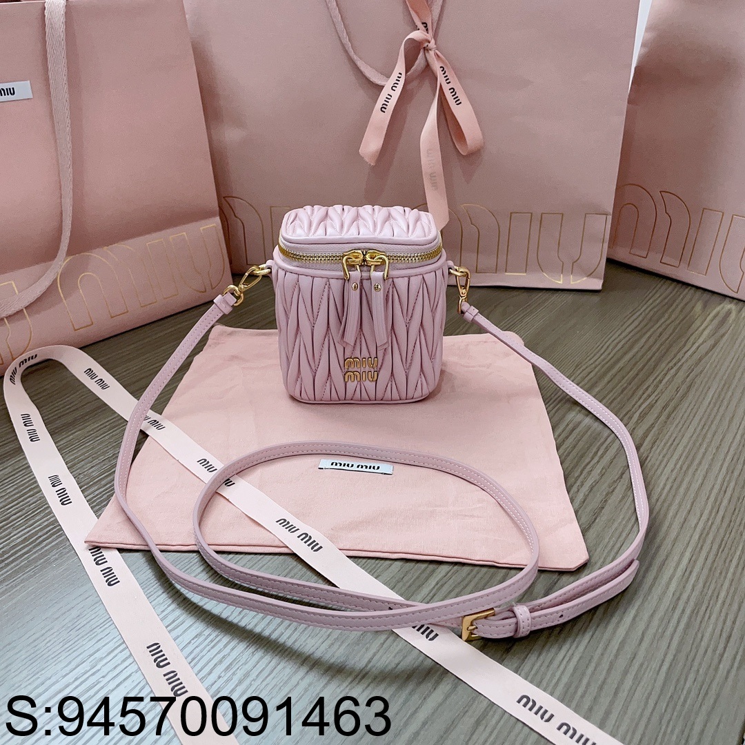 [JHL] 미우미우 마테라쎄 나파 가죽 마이크로 백 5NR018 핑크 10.5*9.5*7cm 