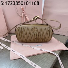 [JHL] 미우미우 마테라쎄 나파 레더 숄더백 5BC158 24*11.5*7cm 커피 