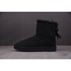 UGG Mini Bailey Bo...