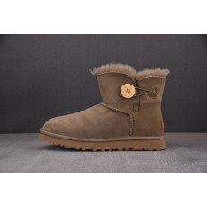 UGG Mini Bailey Bu...