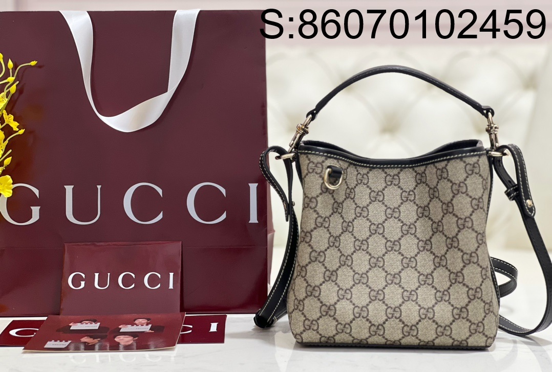 [JHL] 구찌 GG 엠블럼 숄더백 815118 20.5*18*11.5cm 블랙 