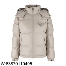 [잔디집2] 프라다 큰 삼각 로고 패딩 라이트 베이지 Prada