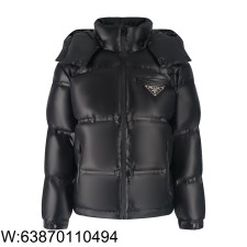 [잔디집2] 프라다 큰 삼각 로고 패딩 블랙 Prada