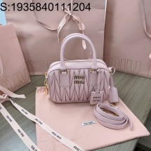 [JHL] 미우미우 미우미우 마테라쎄 나파 가죽 가방 5BB123 19*13*6cm 핑크 