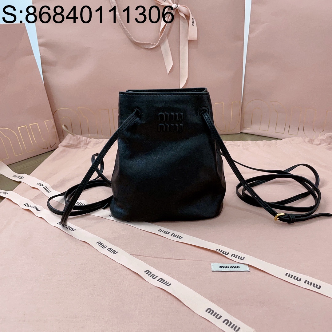 [JHL] 미우미우  나파 가죽 미니 백 5NF460 17*14*6cm 블랙 