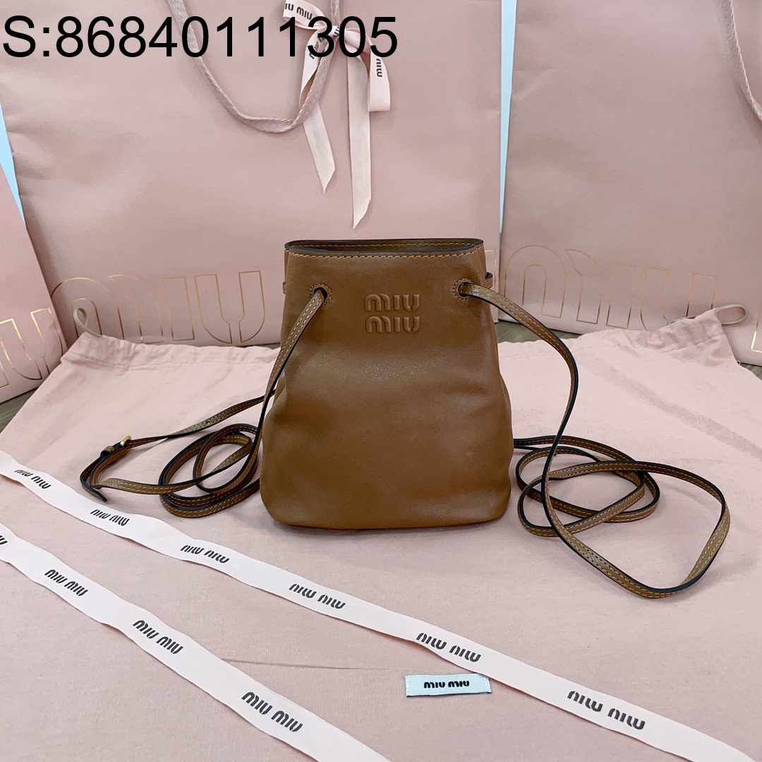 [JHL] 미우미우 나파 가죽 미니 백 5NF460 17*14*6cm 브라운 