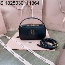 [JHL] 미우미우 나파 레더 숄더백 5BH229 18*9.5*6.5cm 블랙 